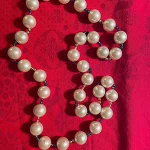 MARDI GRASBEADED NECKLACE